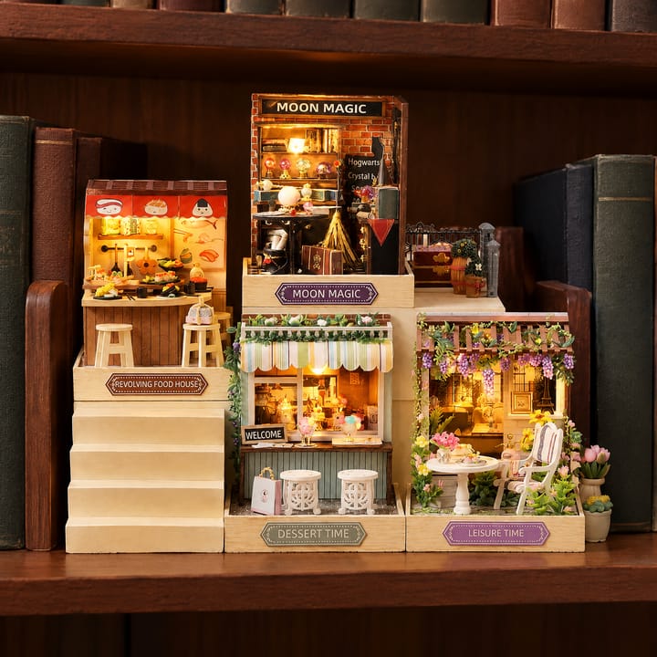 The Hearthlight Miniature House Kit
