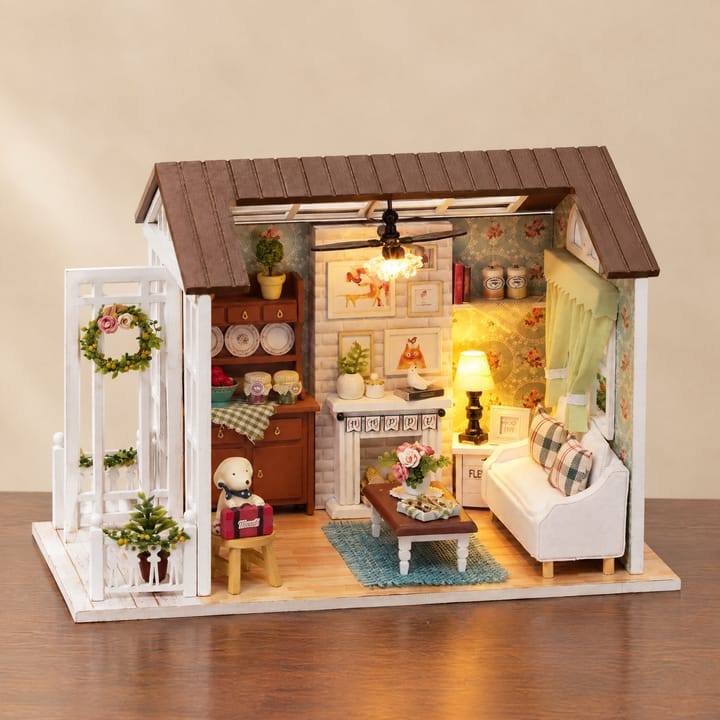 The Glow Room Miniature Kit, Fireplace living room