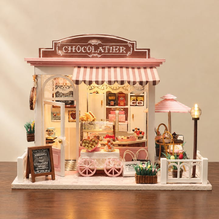 The Miniature House Kit, Chocolatier shop